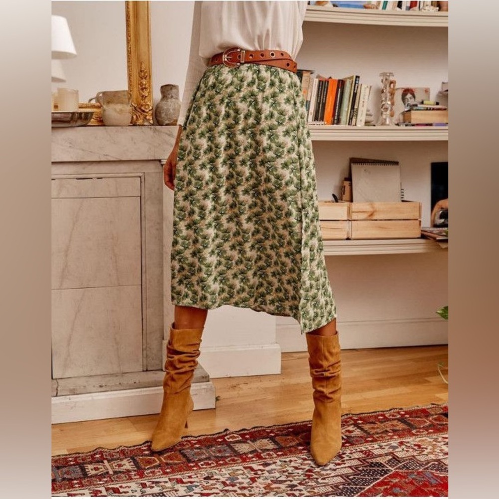 Shamrock/Clover Green Midi Skirt with Lining (Brand New)